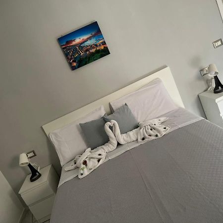 We' Home Napoli Eksteriør billede